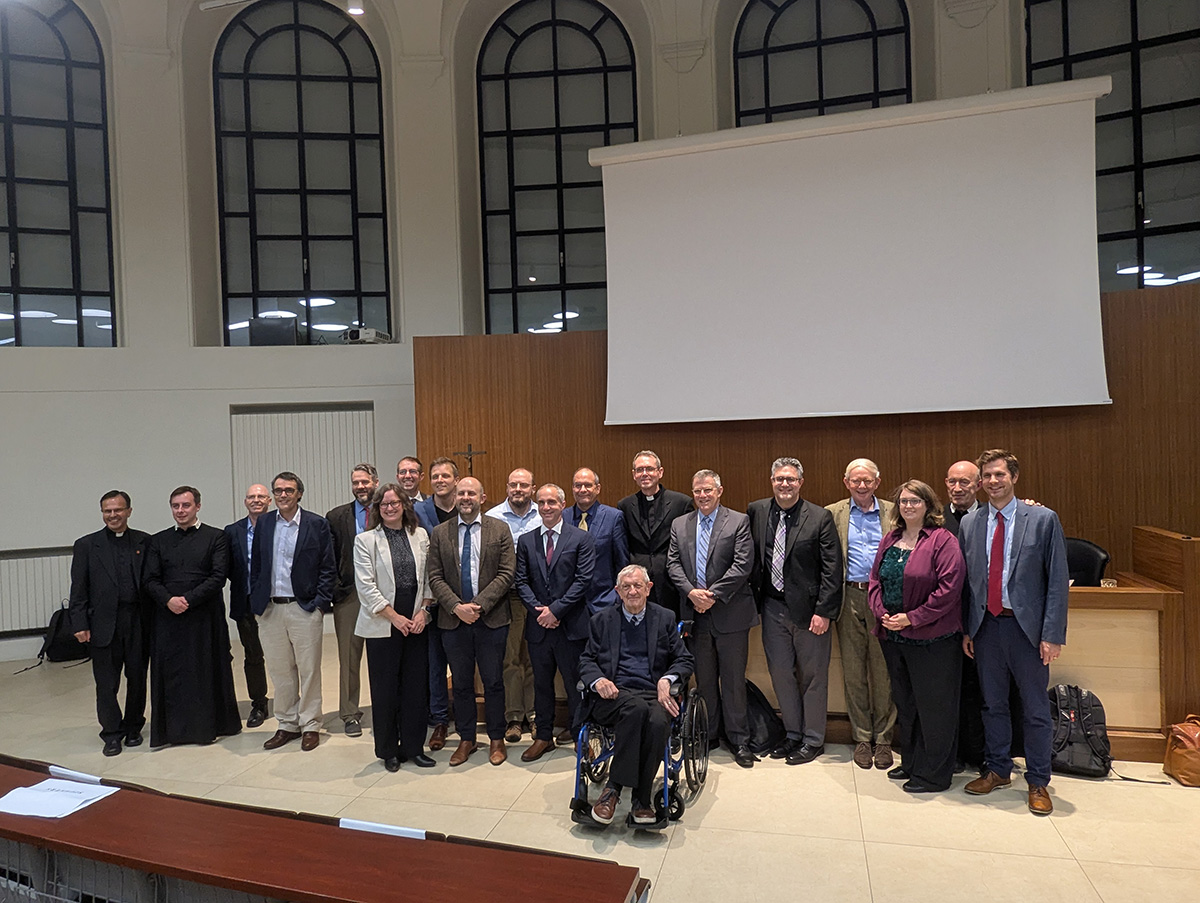 Presenters at the academic symposium and many of the Positio contributors